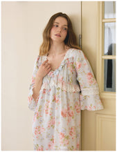 Load image into Gallery viewer, [PRE-ORDER] 2026 S/S 100% 국내산 생산&amp;고퀄리티 "블랑쉬 샤틴 브이넷 7부 소매 원피스 잠옷"