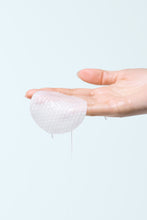 Load image into Gallery viewer, [Luvum]  ✨NEW✨ 러븀 위치하젤+히알루론산 토너패드 Witch hazel hyaluronic toner pad (60 pads)